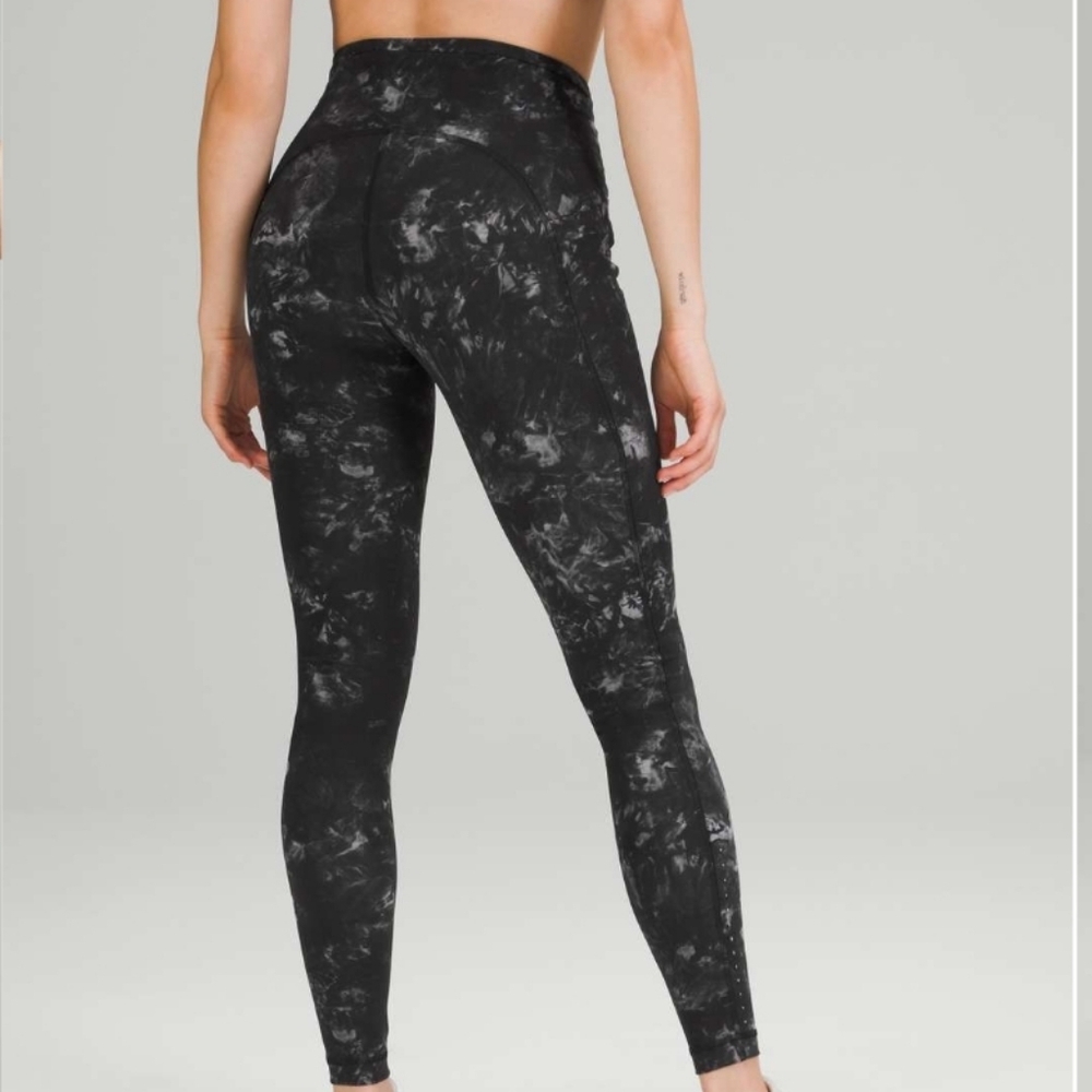 Lululemon Swift Speed High Rise Tight Size 4 Tall